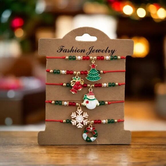 5pcs Christmas Winter Santa Claus Reindeer Snowflake Shaped Bead Bracelet Set - Picture 1 of 2